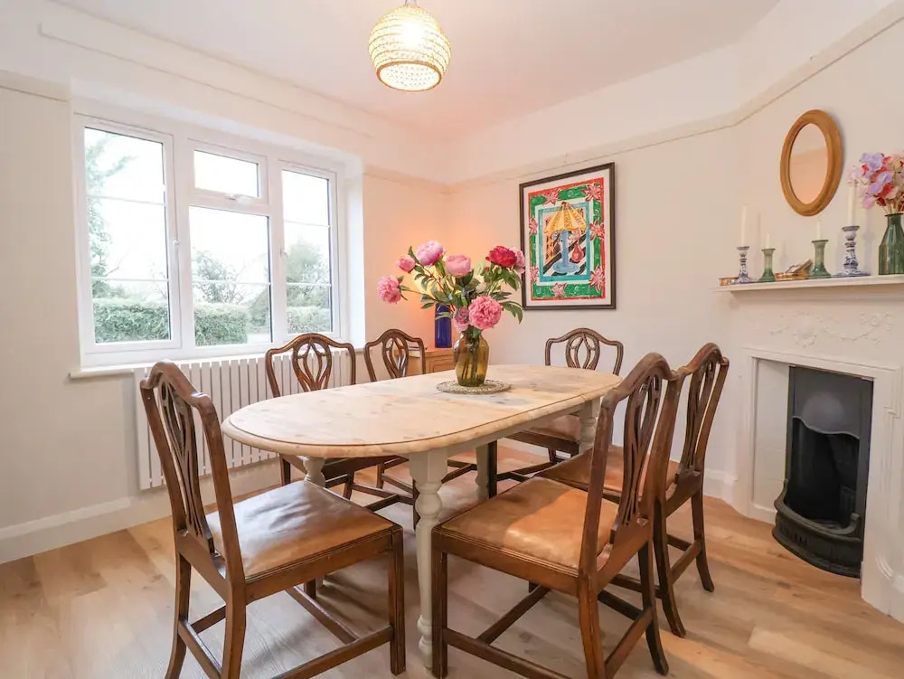 3 Chantry Cottages
