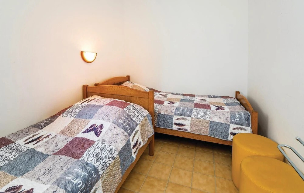 Beautiful Apartment in Labin-ravni With 1 Bedrooms and Wifi