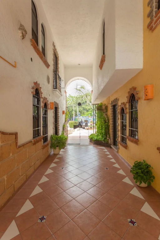 Great Location, High Speed Internet, Beach Club