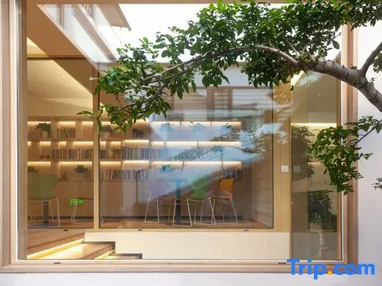 Suzhou Xinyue Courtyard Farmhouse
