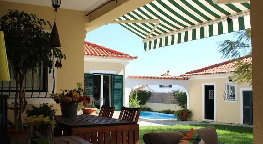 Villa Jacarandá