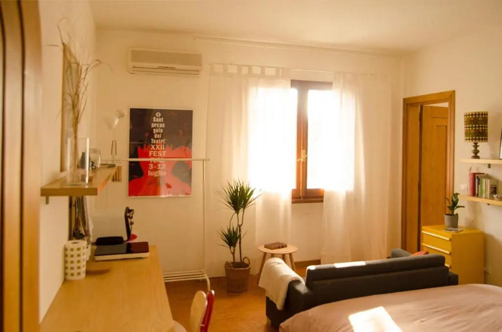 Monolocale in villa, a 300 metri dal centro