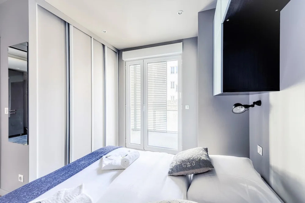 Comfortable Apartment Next to Malesherbes - Very Calm