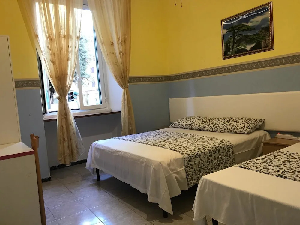 Moon Bay House Rome