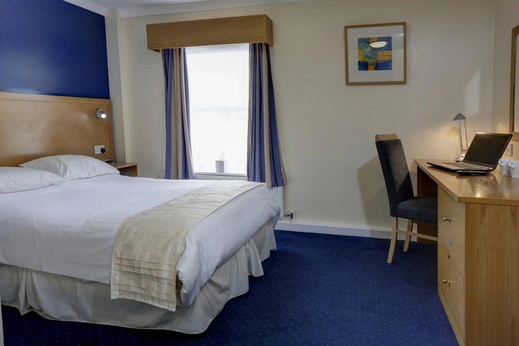 Burn Hall Hotel