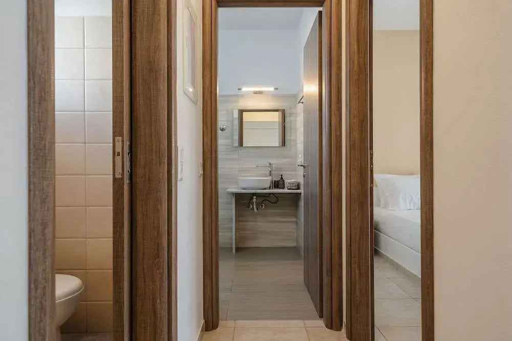 Evripus Suites