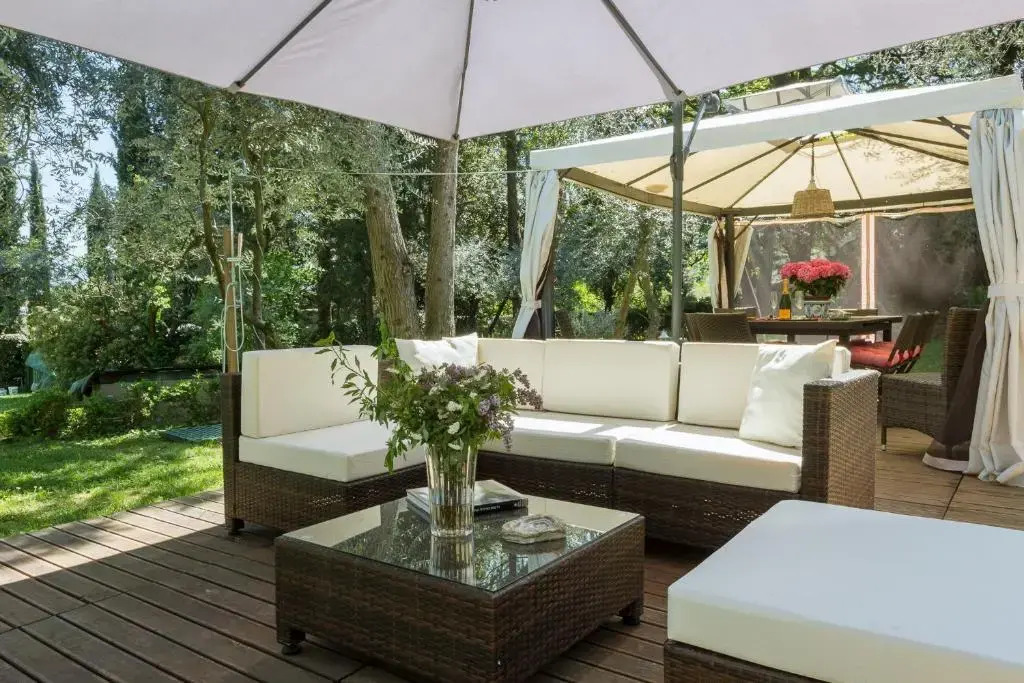 Villa in Private Estate,shared Pool,parking,3km to Ponte Vecchio