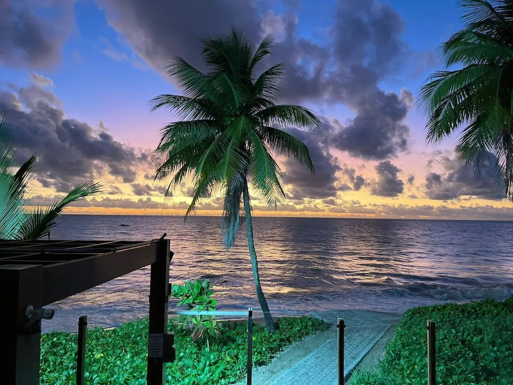 Pé na areia do Caribessa - Branco Haus