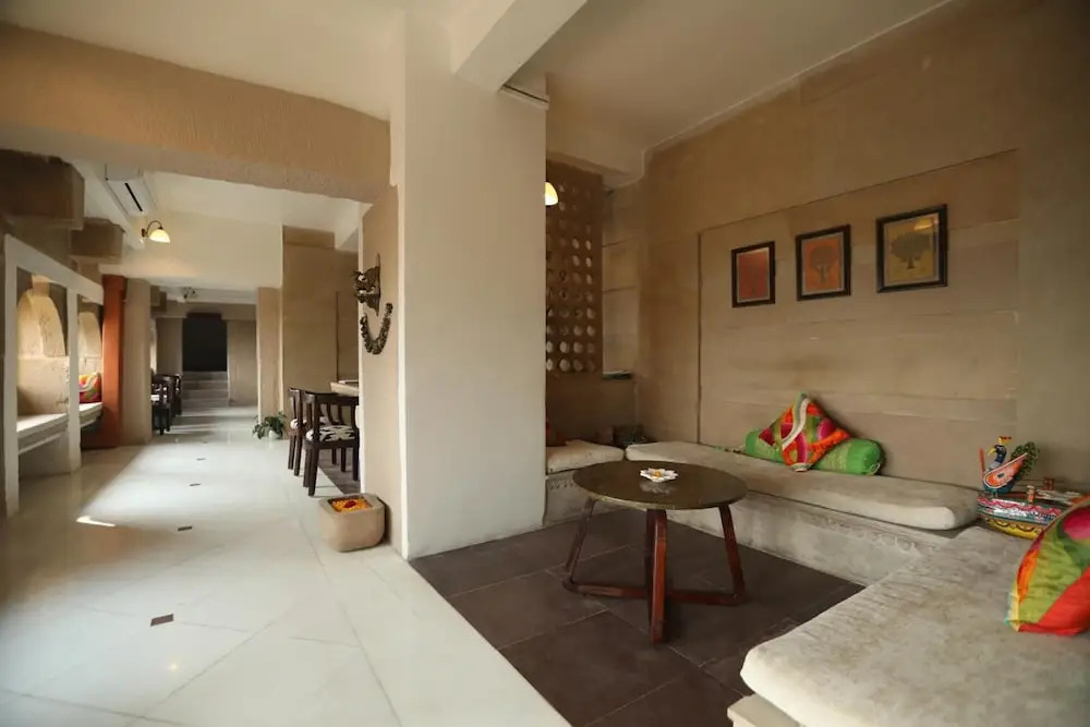 Guleria Kothi at Ganges