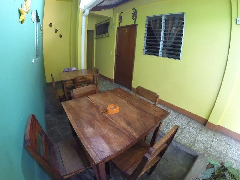 Hostal Guardabarranco No. 1