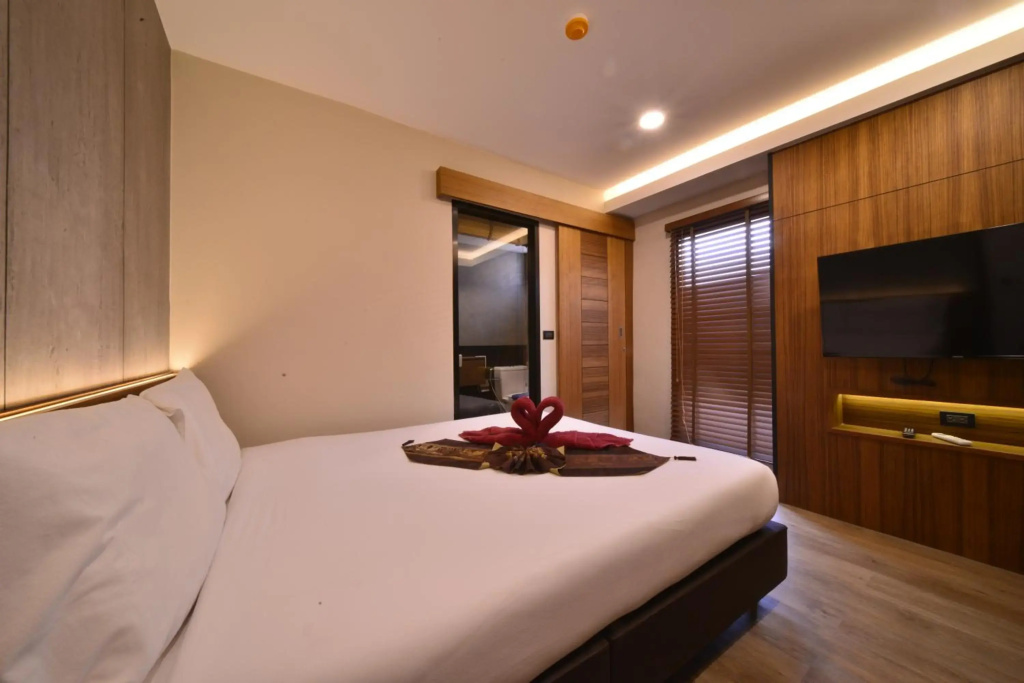 Sureena Hotel