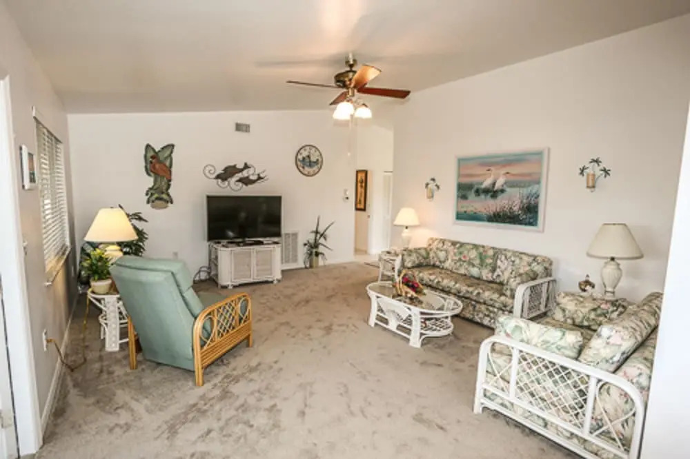 5211 Avenida Pescadora