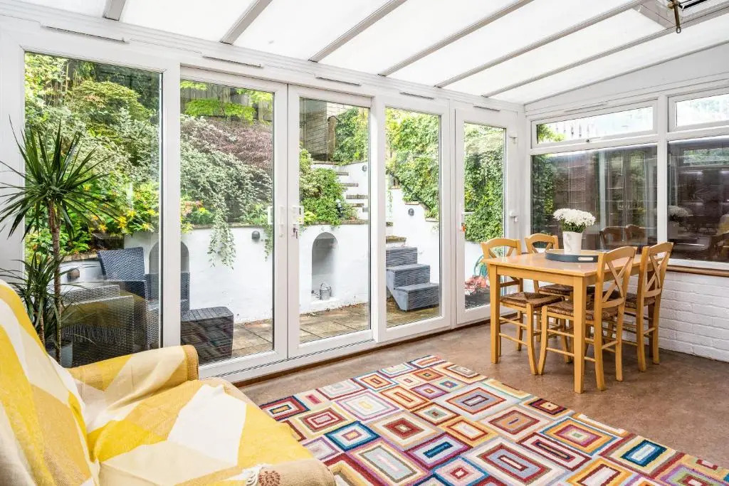 Lovely 4 Bedroom House in Central Bath