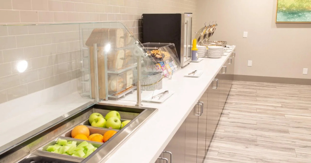 Holiday Inn Knoxville N - Merchant Drive by IHG