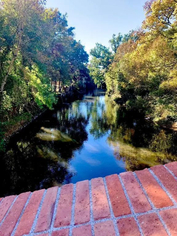 Studio Muret Atypique (Adults Only)