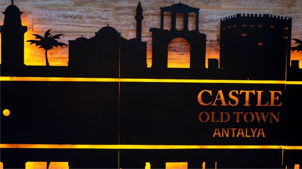 Castle Old Town Hotel