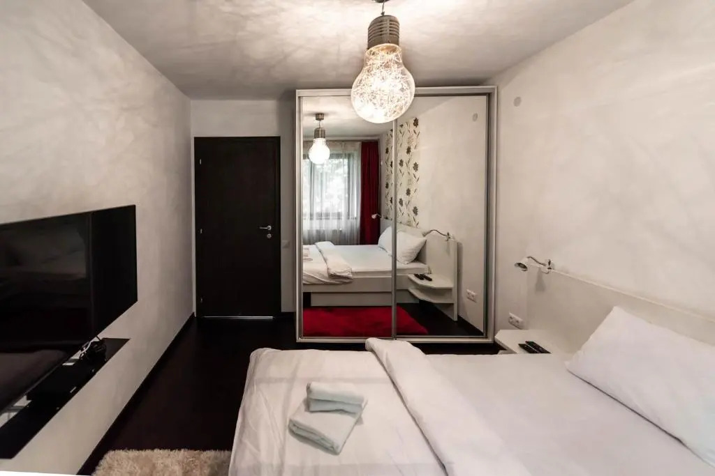 La Nueve Suite