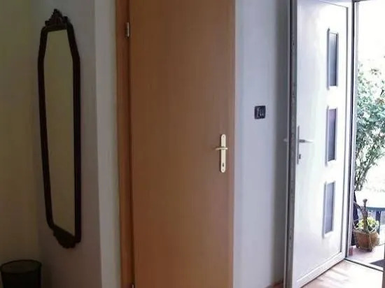 Room Ket