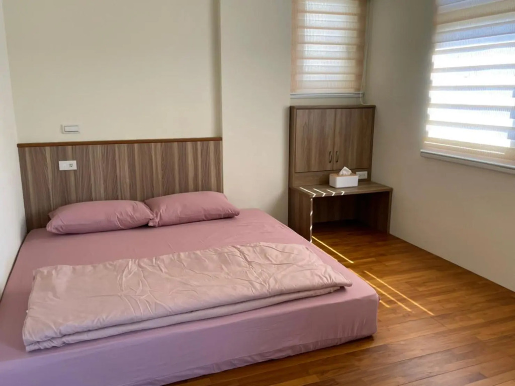 Shiny Homestay