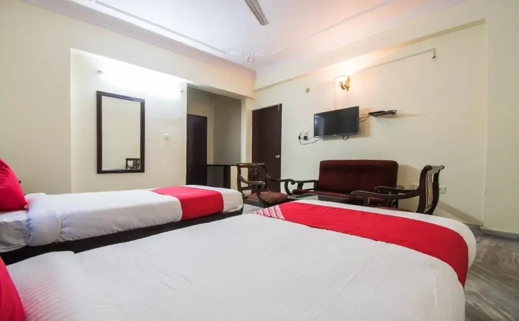 OYO Flagship 24088 Hotel City Centre