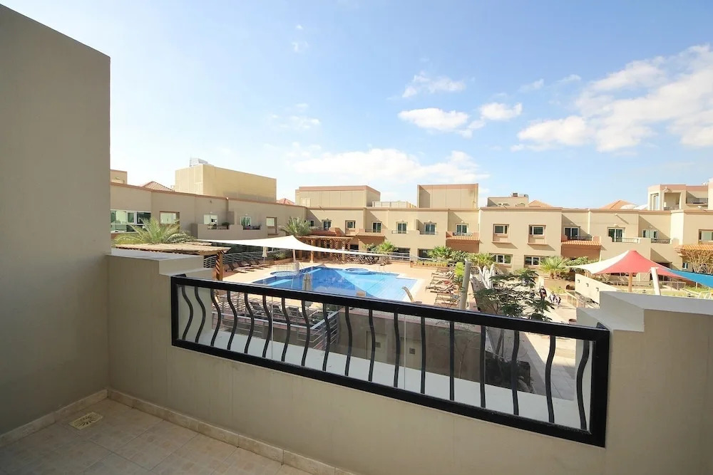 New Arabian Holiday Homes- IMPERIAL JVT