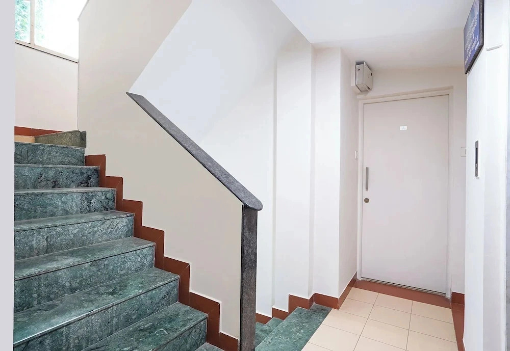 Fabhotel Krishna Sai