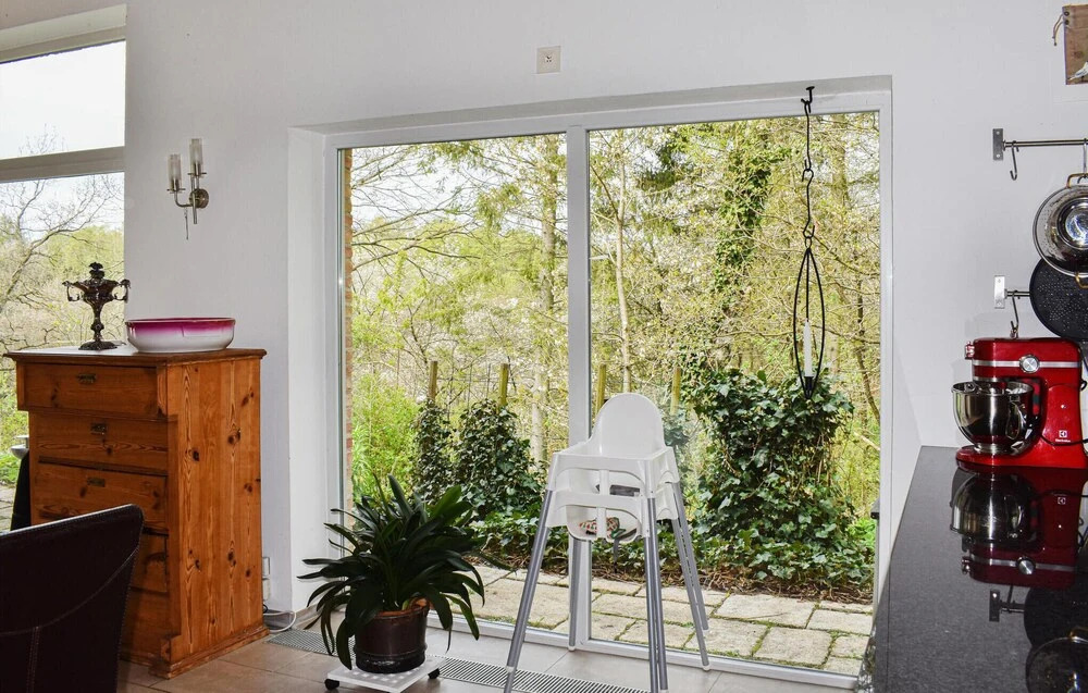 Beautiful Home in Veberöd With 3 Bedrooms and Wifi