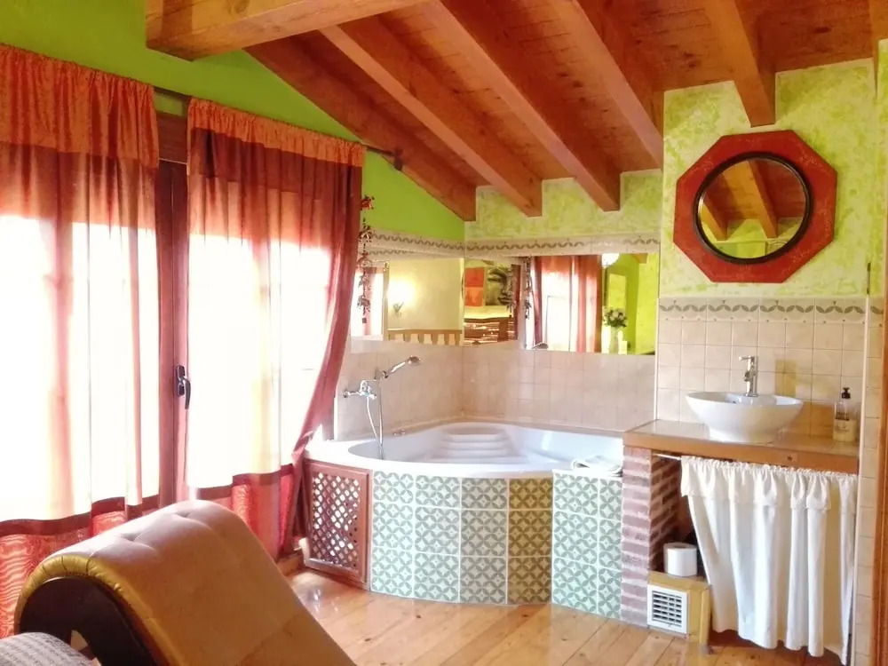 SUITE Love