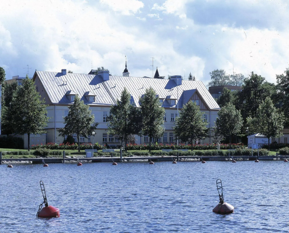 Hotelli Lähde
