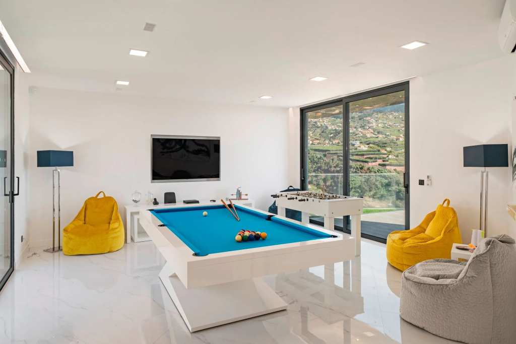Luxury dream villa, magnificent 360º views of hills, coast and sea | Seacrest