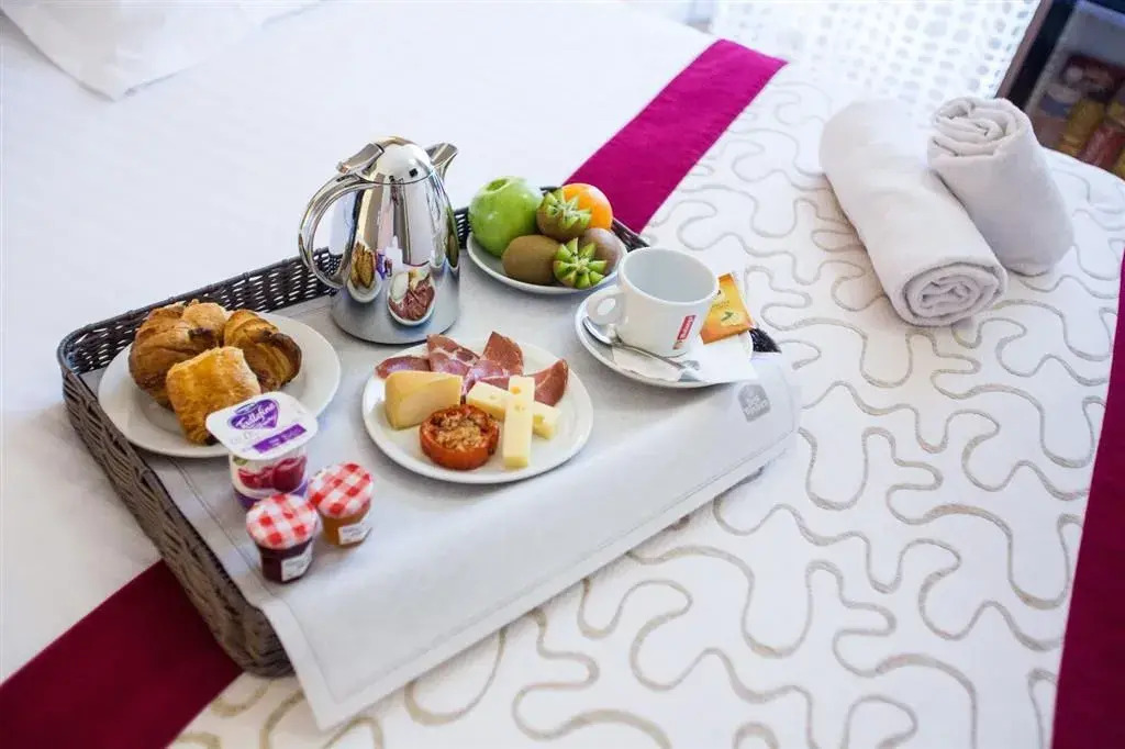 Best Western Plus Hôtel la Rade