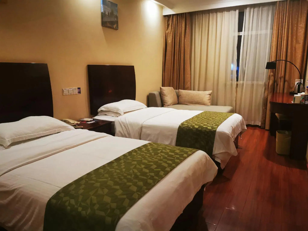 GreenTree Inn ShangHai Car Piers Studio Express Hotel