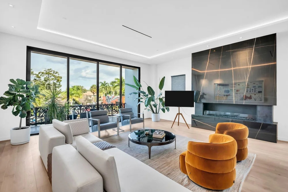 Penthouse 4 Floors Downtown Central Balcony