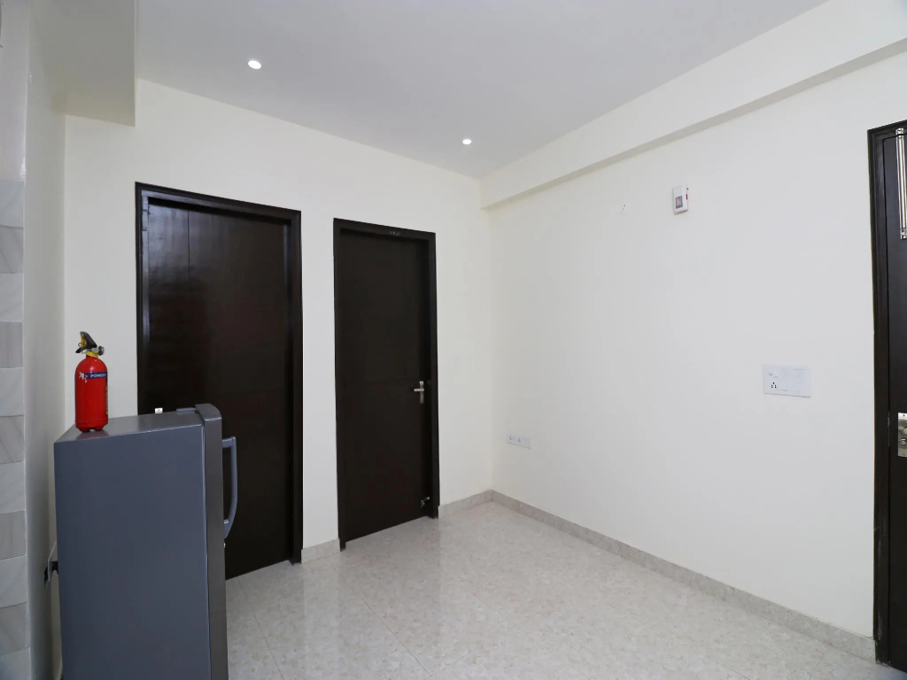 OYO 24514 Galleria Square
