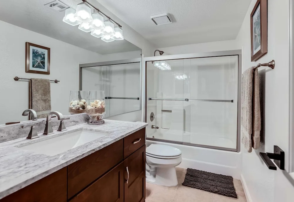 2BR 2BA Stylish Palm Springs Condo