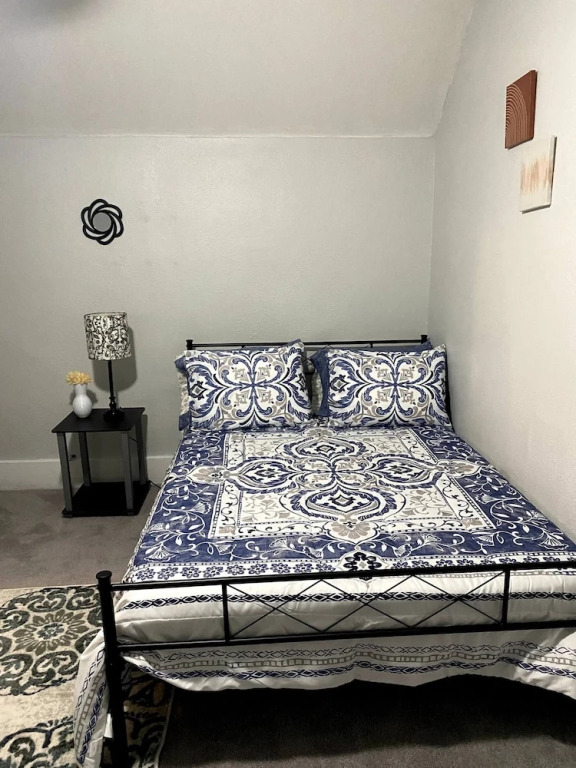 Charming 4 Bedroom House Nissan Sentra Available With Longer Stays