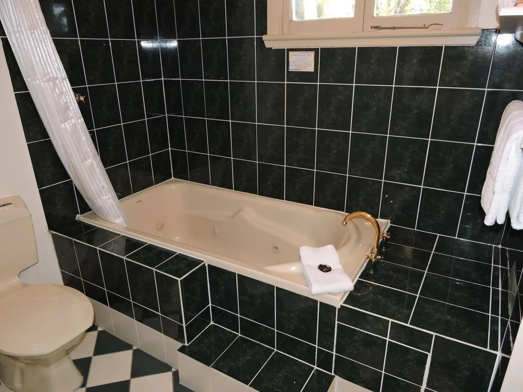 Kubba Roonga Guesthouse - Luxury Spa Retreat