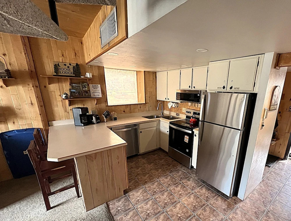 Summit House East 1 Bed Loft 2 Bath Shmb