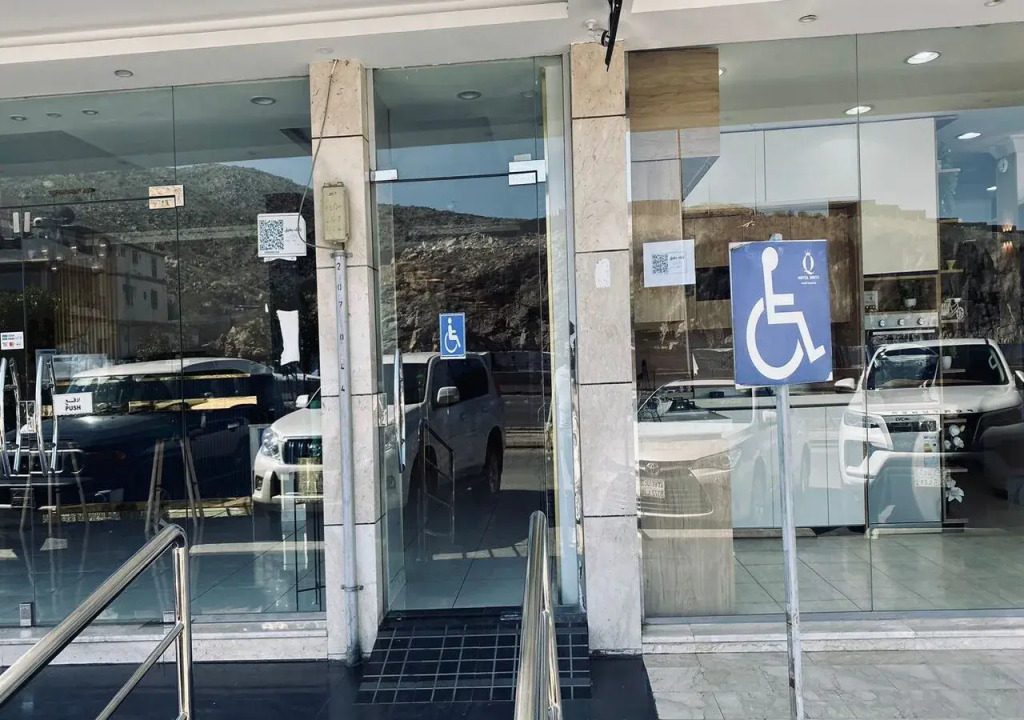 شقق الاكواخ السبعة للشقق المخدومة