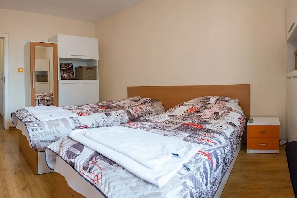FM Deluxe 2- BDR Apartment - Youth Hill Plovdiv