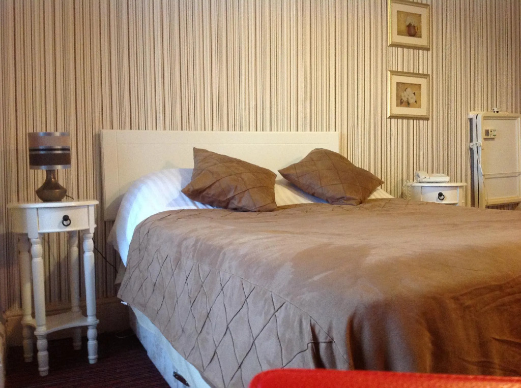 Balmoral Lodge Hotel