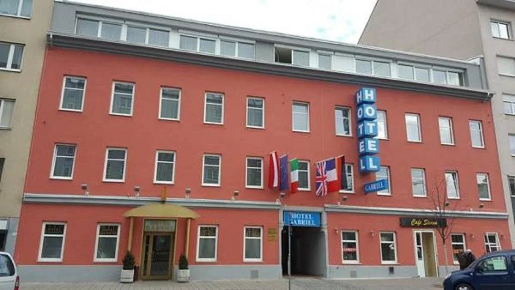 Garten- und Kunsthotel Gabriel City