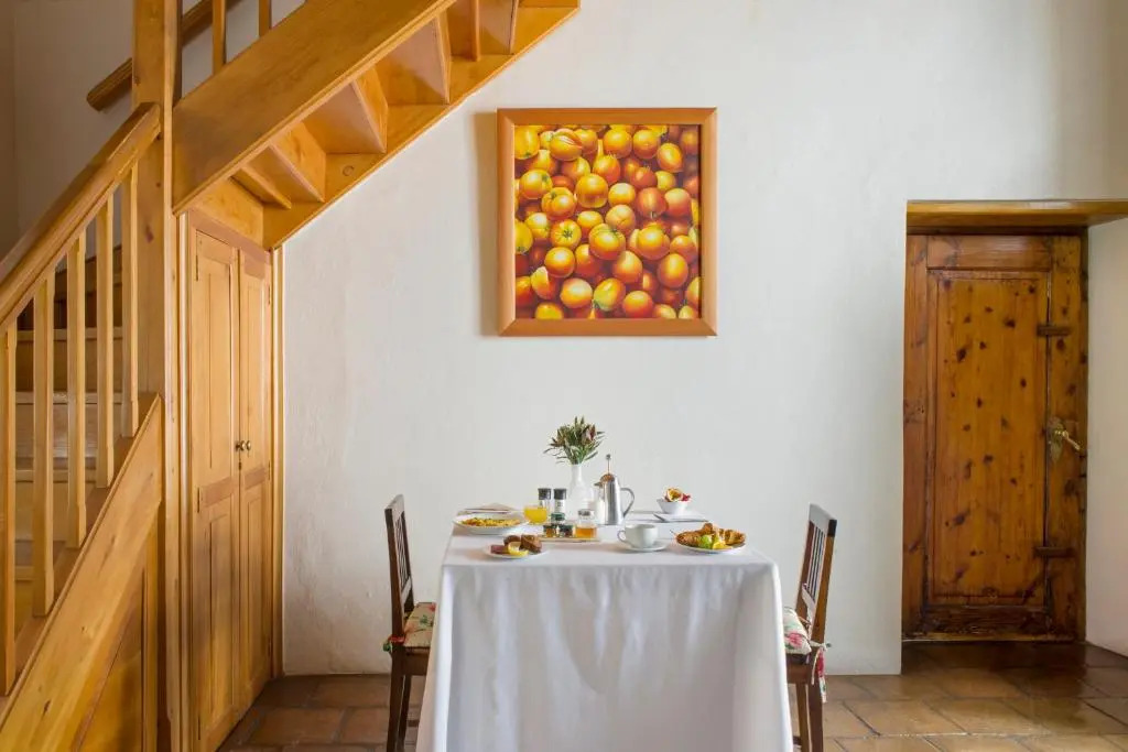 Rickety Bridge Manor House