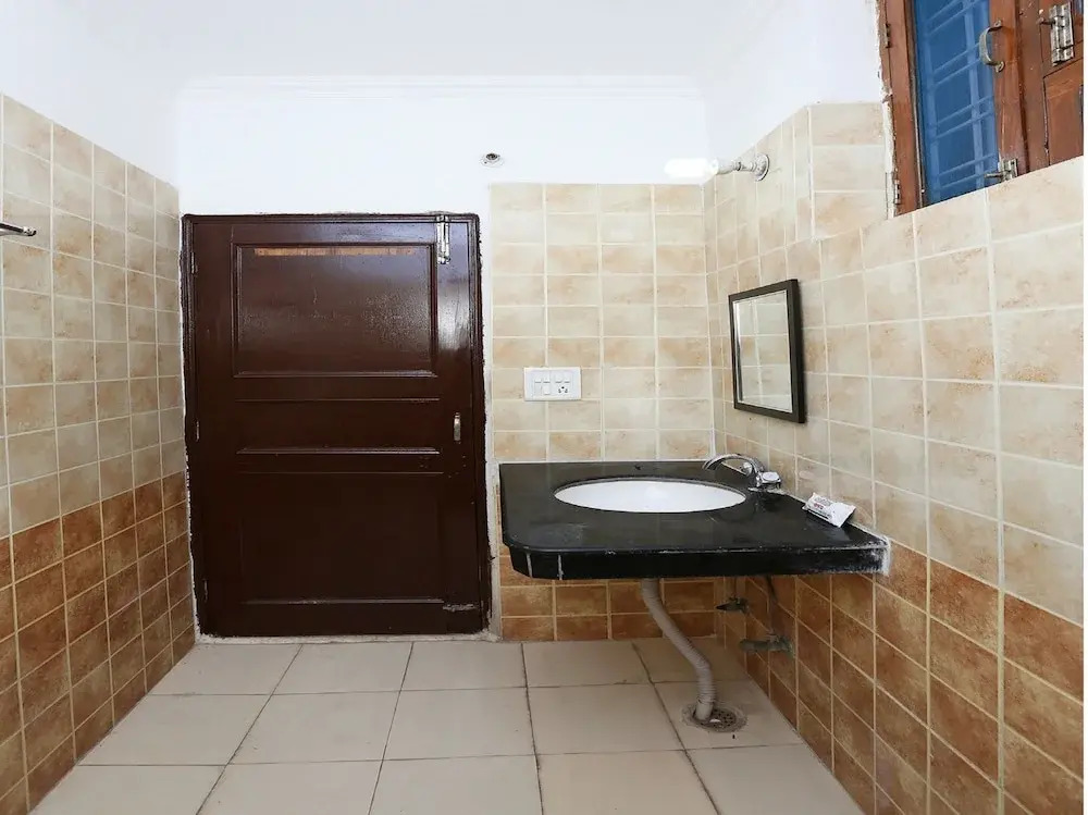 Oyo 29687 Sunny Guest House