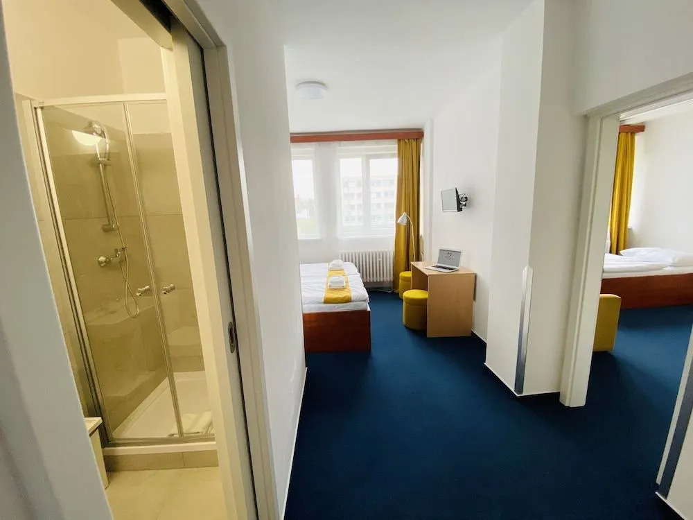 Hotel AMITY