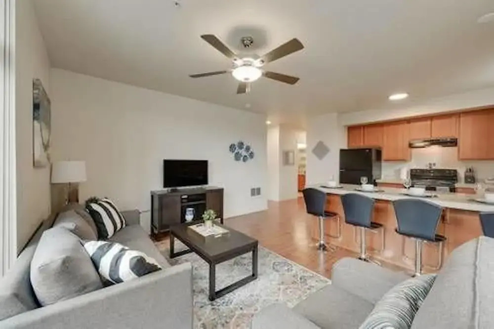 Portland Pettygrove 2BR Corporate Rentals