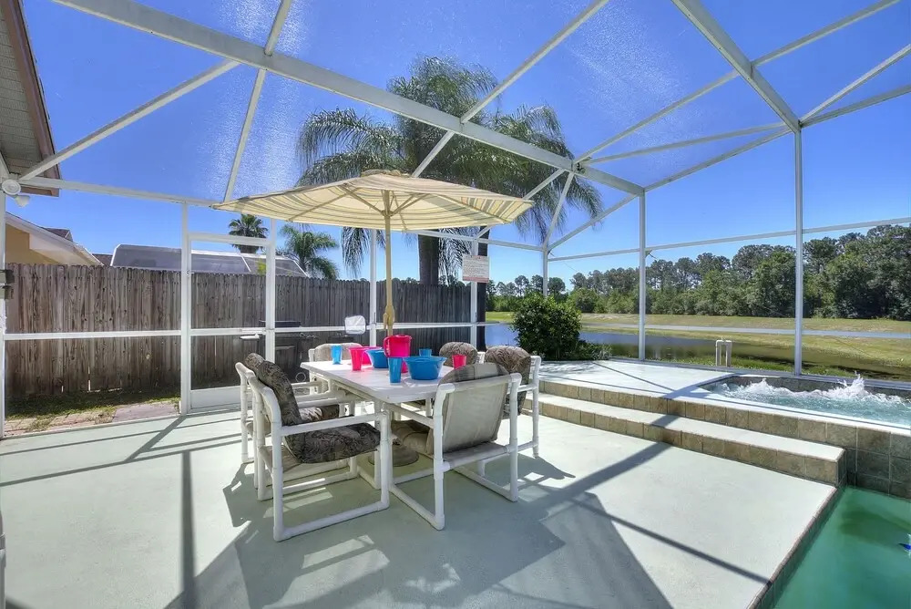 Pvt Water Views : Tranquil, Tropical 5 Beds w/ Spa