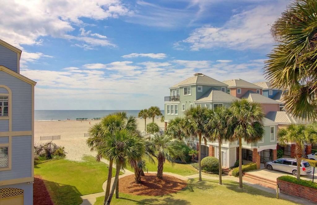 56 Grand Pavilion by Avantstay Oceanfront Deck + Views, Community Pool