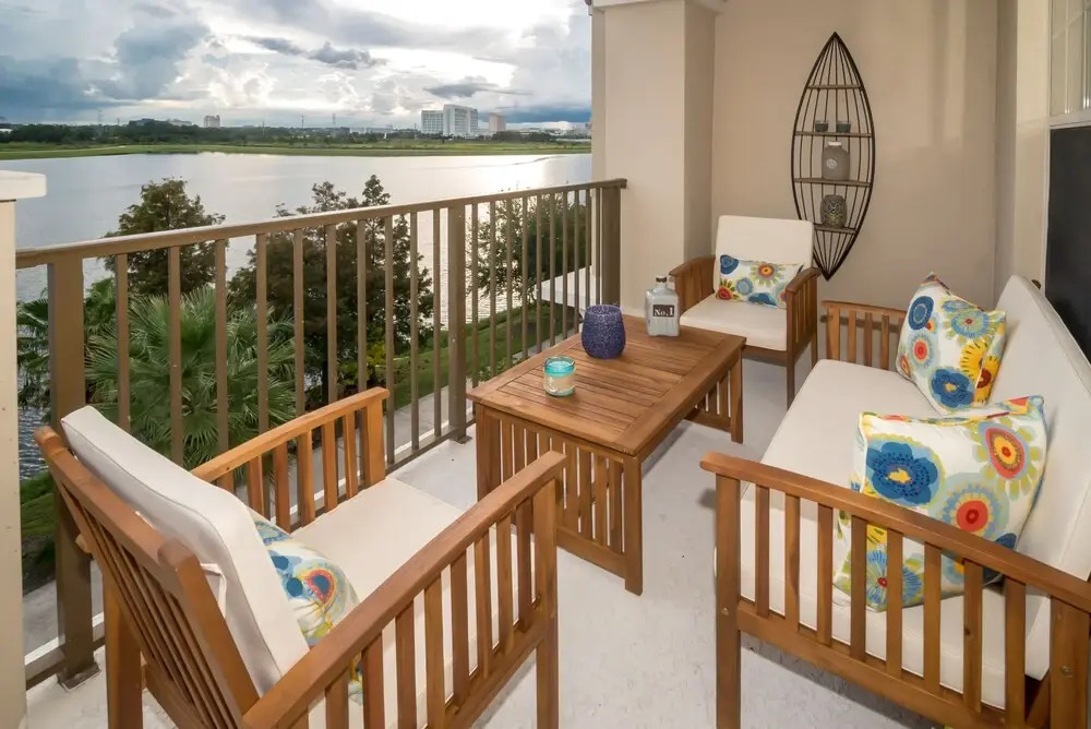 Casa Del Lago Penthouse 3 Bedroom Condo by RedAwning