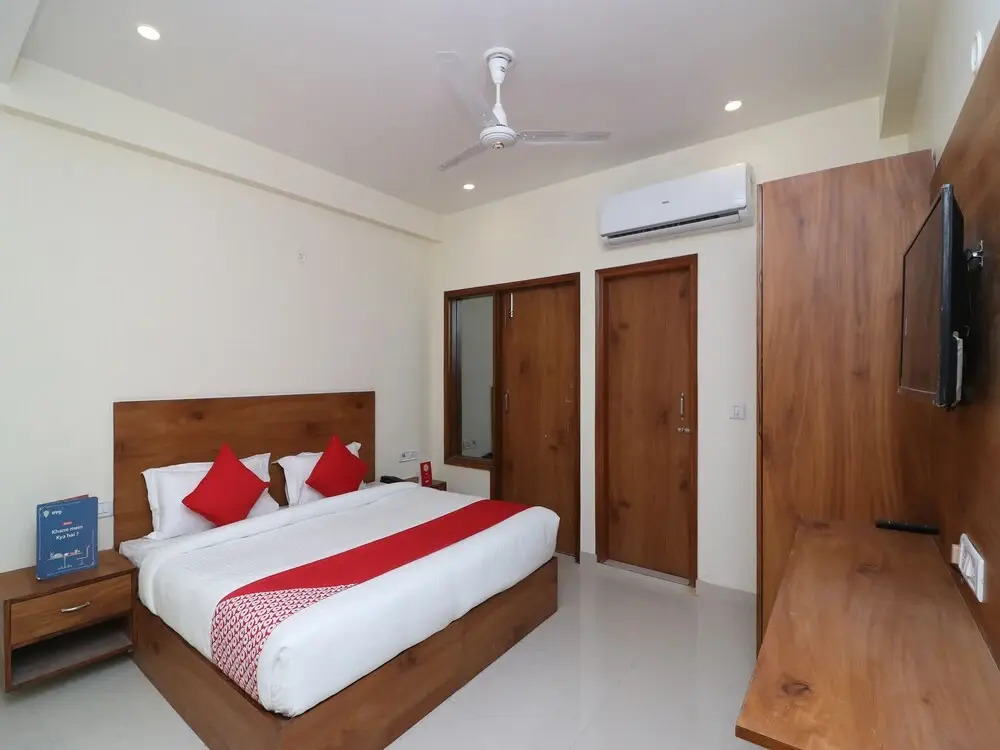 OYO 29181 Delight Deluxe